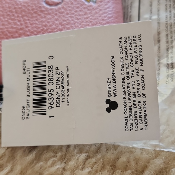 Adorable NWT Coach Disney X Pink Mickey & Minnie Crn Zip Wristlet 🩷🐭🖤 - Picture 13 of 13